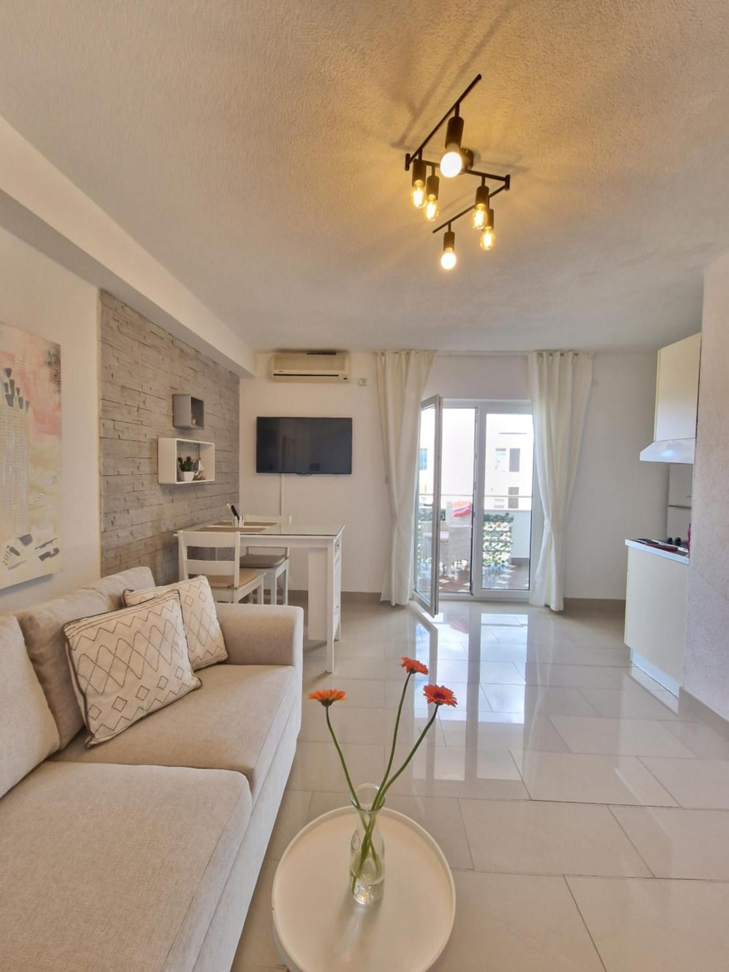 Apartments Silva With A View Of Sea Traù Esterno foto