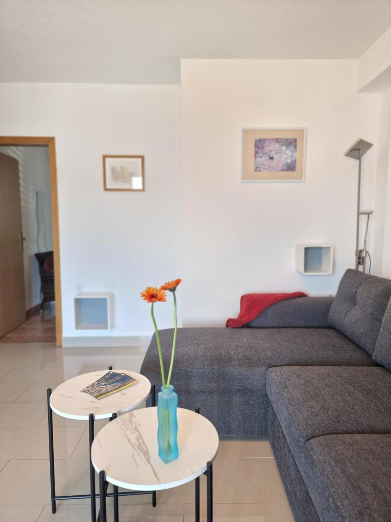 Apartments Silva With A View Of Sea Traù Esterno foto